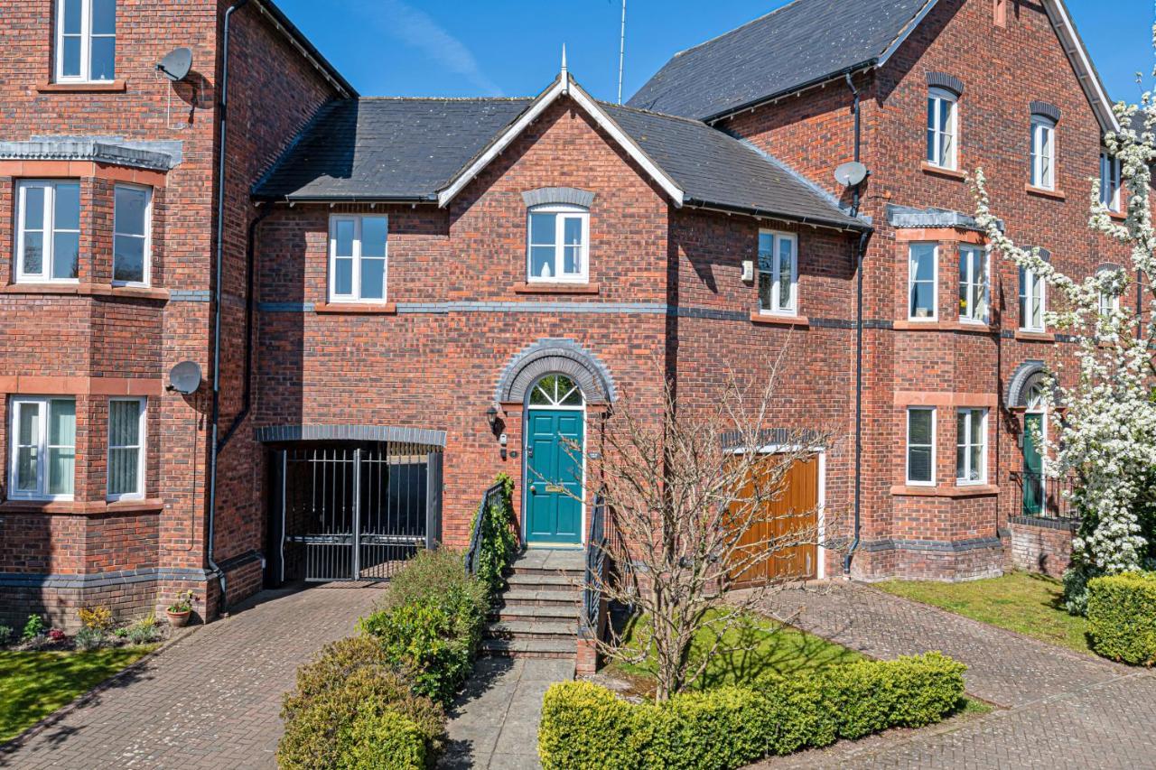 Tower View Apartment Chester Exterior foto